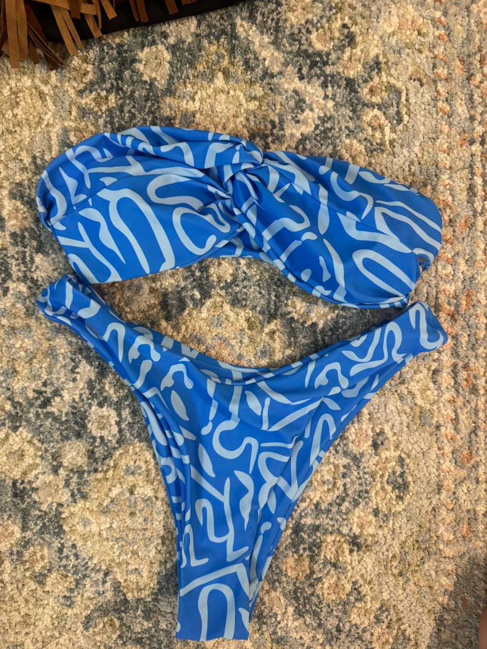 SHEIN Blue and White Print Bikini Top